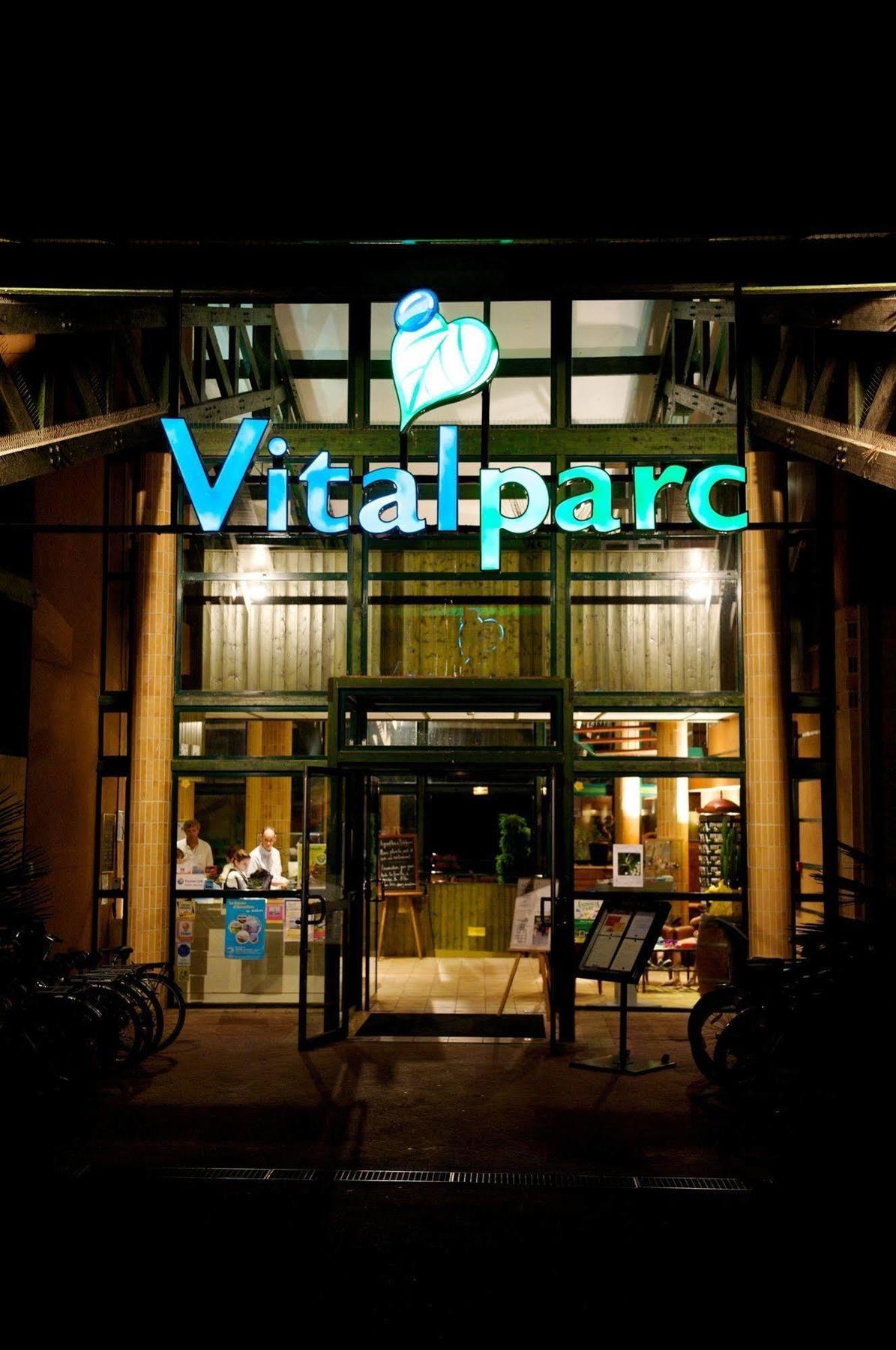 Hotel & Spa Vitalparc, The Originals Collection ลากาโน ภายนอก รูปภาพ